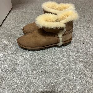 Cozy Shearling-Lined Brown Boots